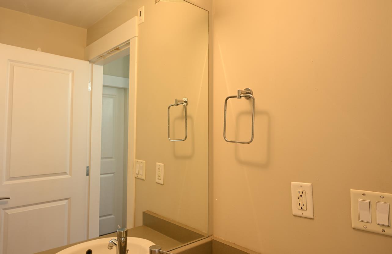 202 33545 RAINBOW AVENUE, Abbotsford
