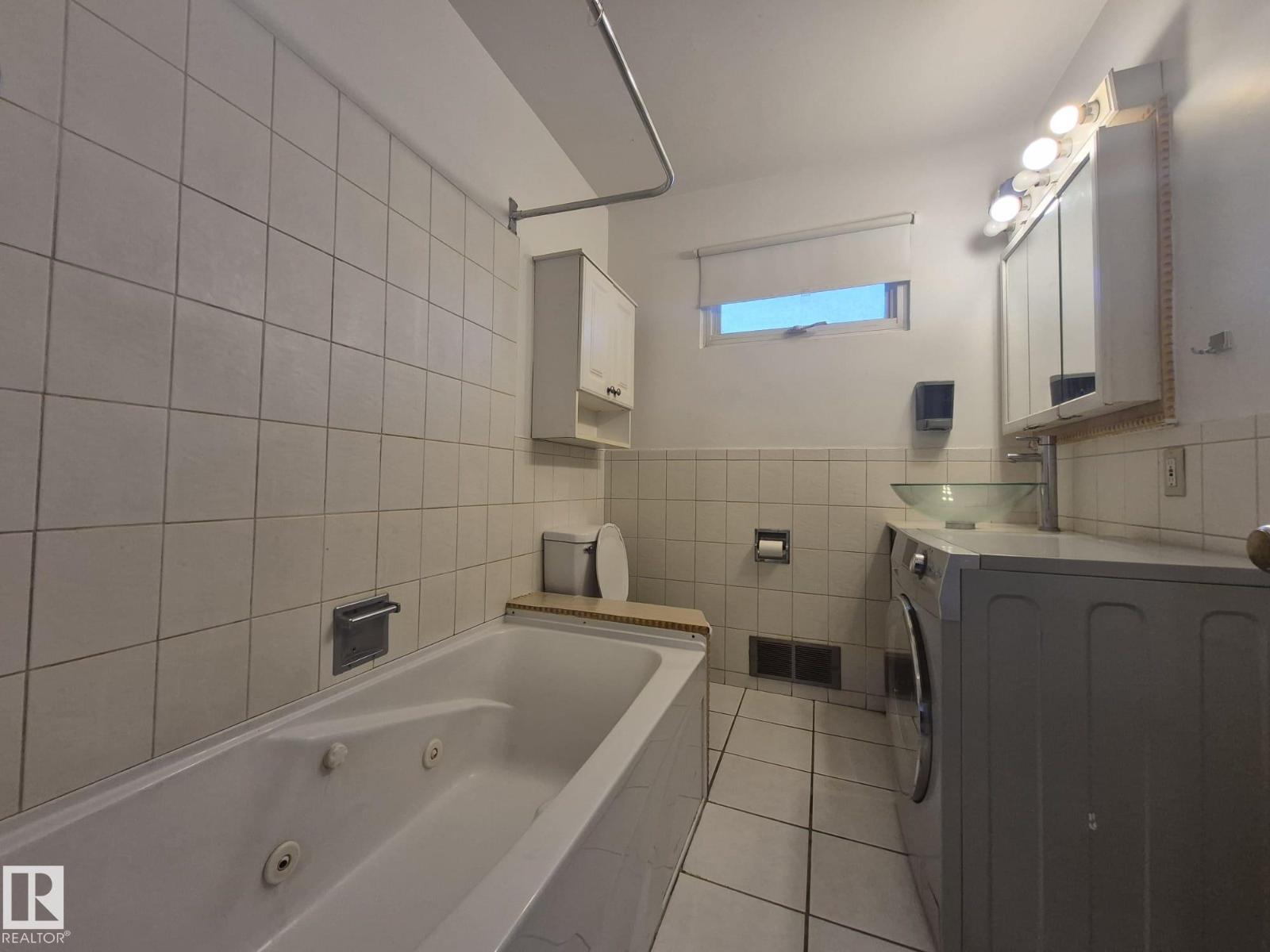 7920 Argyll RD NW - Image 10