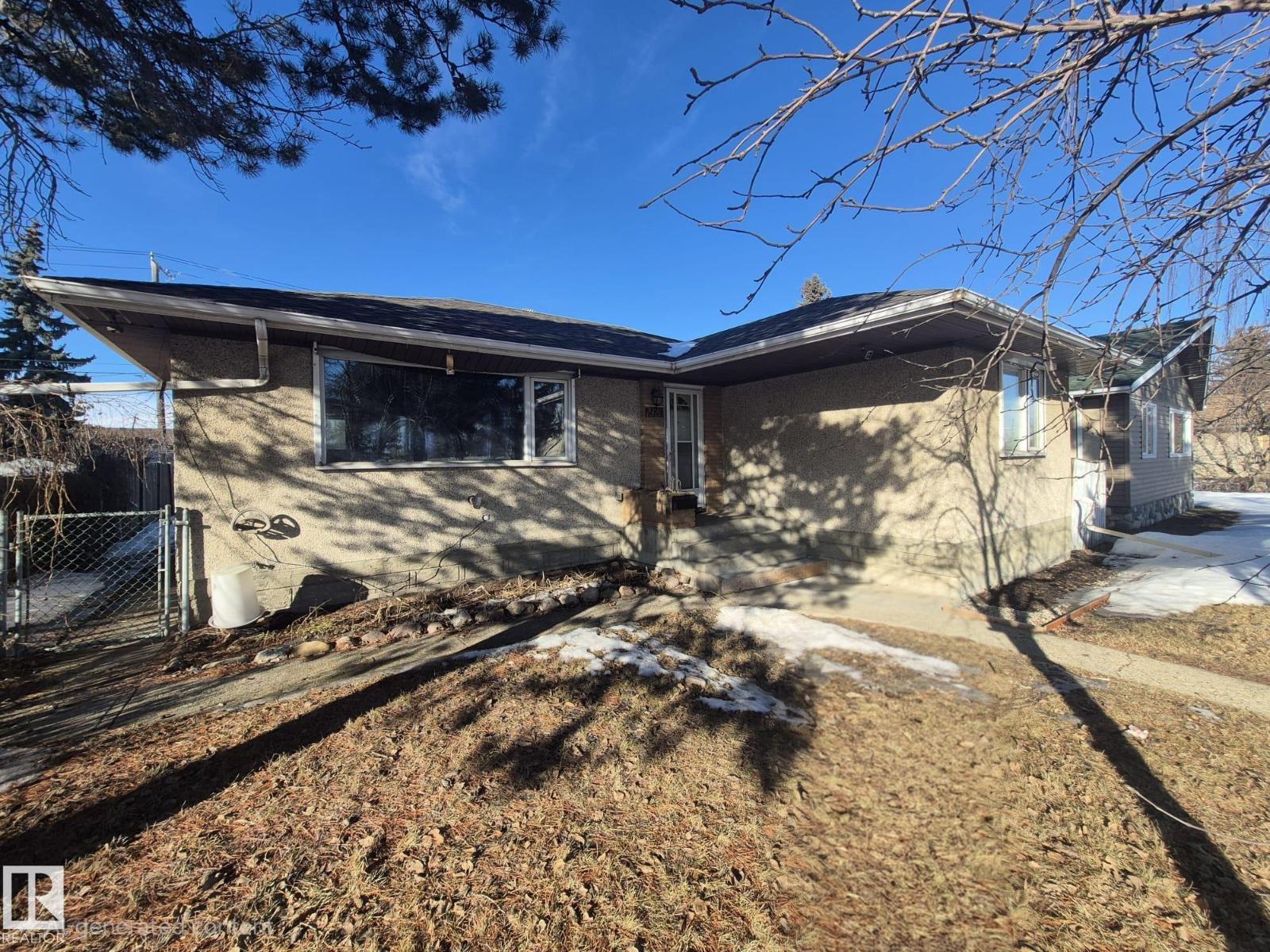 7920 Argyll RD NW - 2