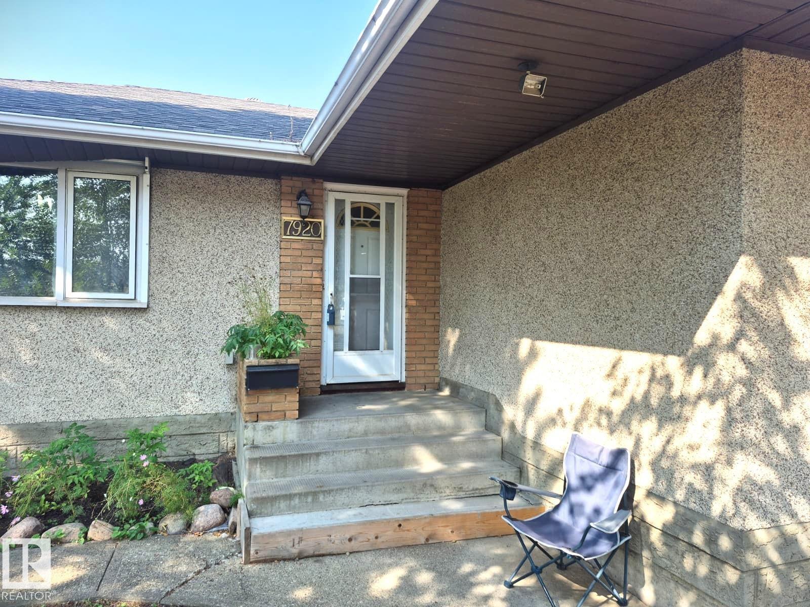 7920 Argyll RD NW - 6