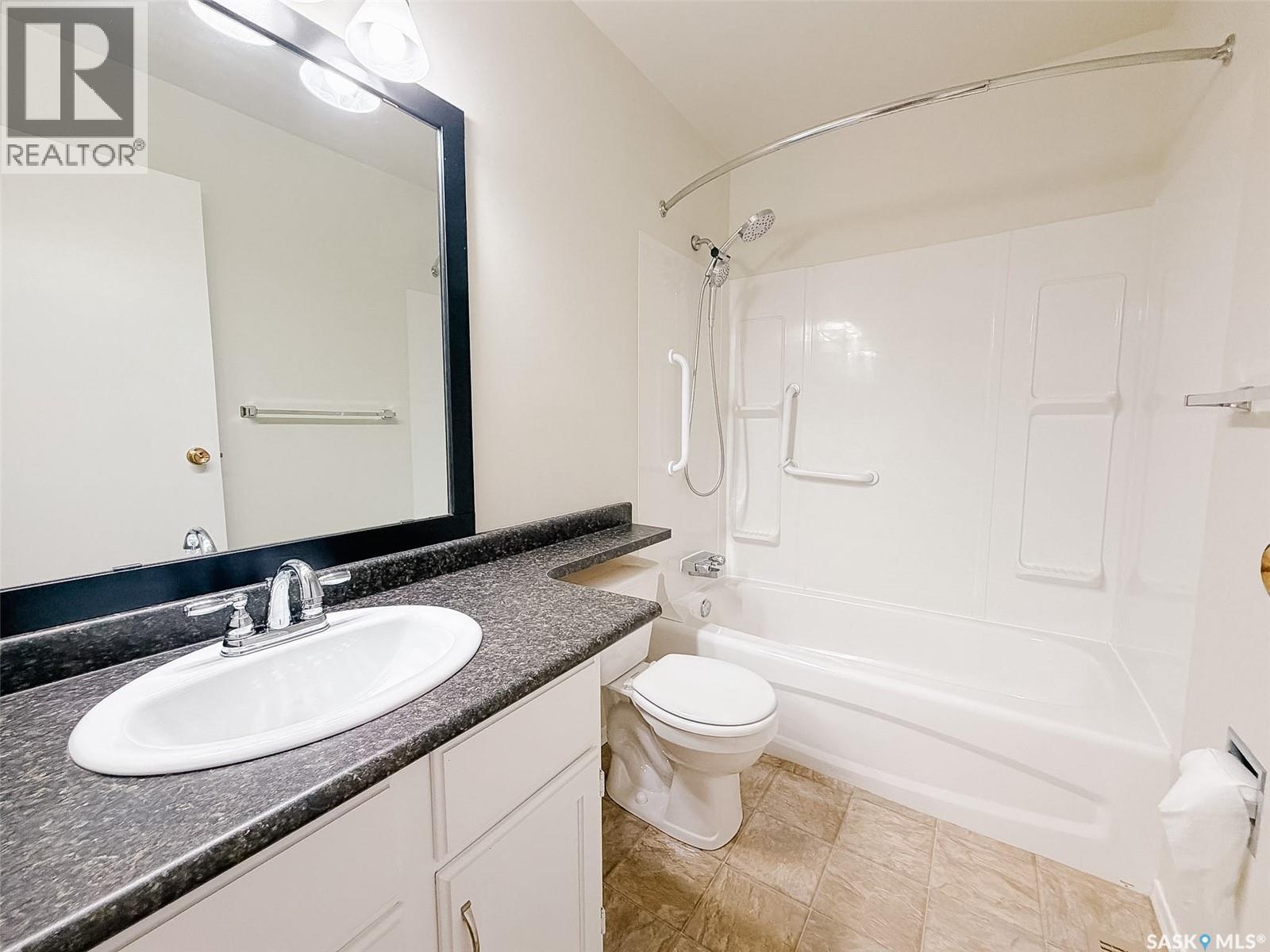 1026 Kingsmere BOULEVARD - Image 19