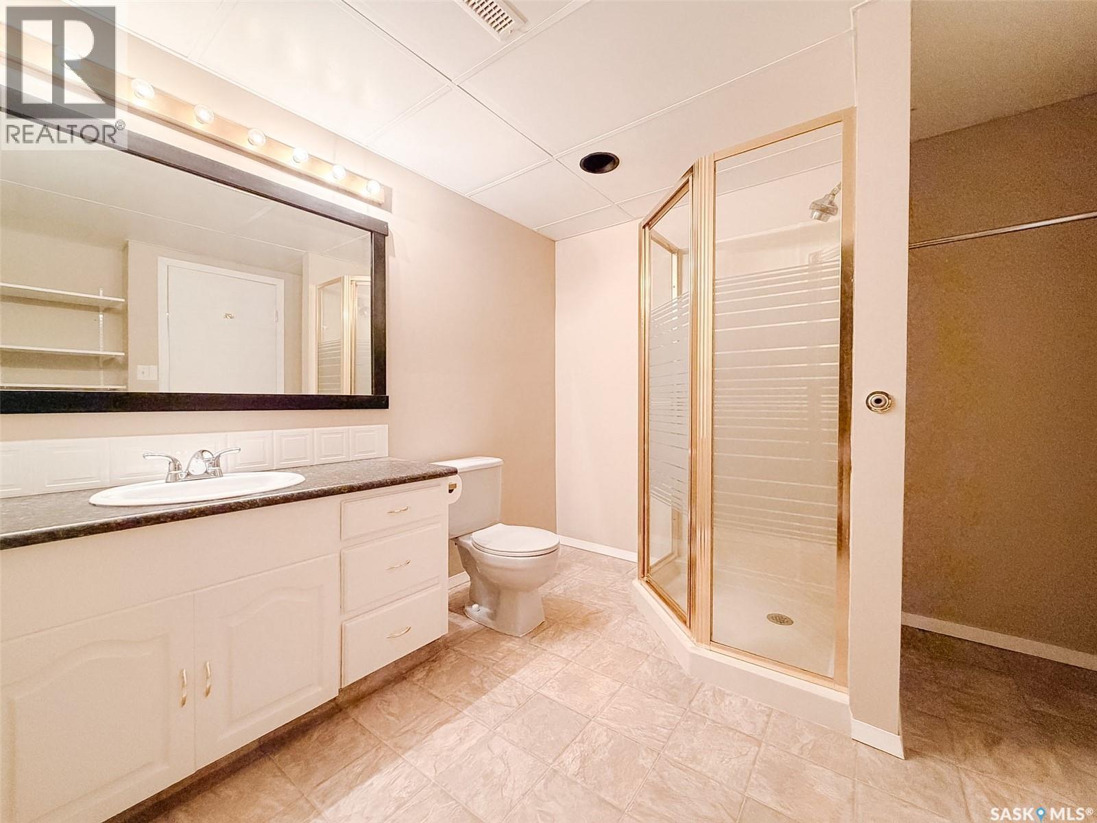 1026 Kingsmere BOULEVARD - 24