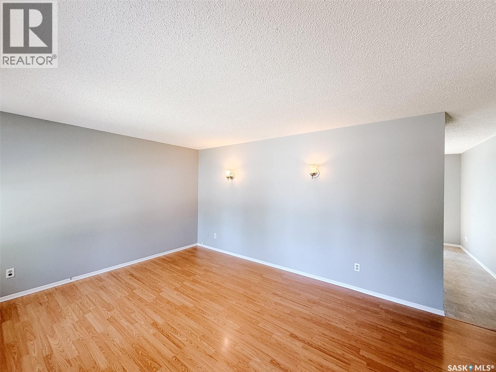 1026 Kingsmere BOULEVARD - 9