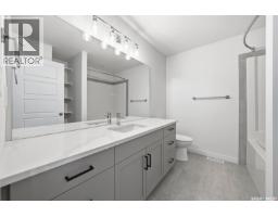 377 Germain Manor, Saskatoon, SK S7V0V1 Photo 40