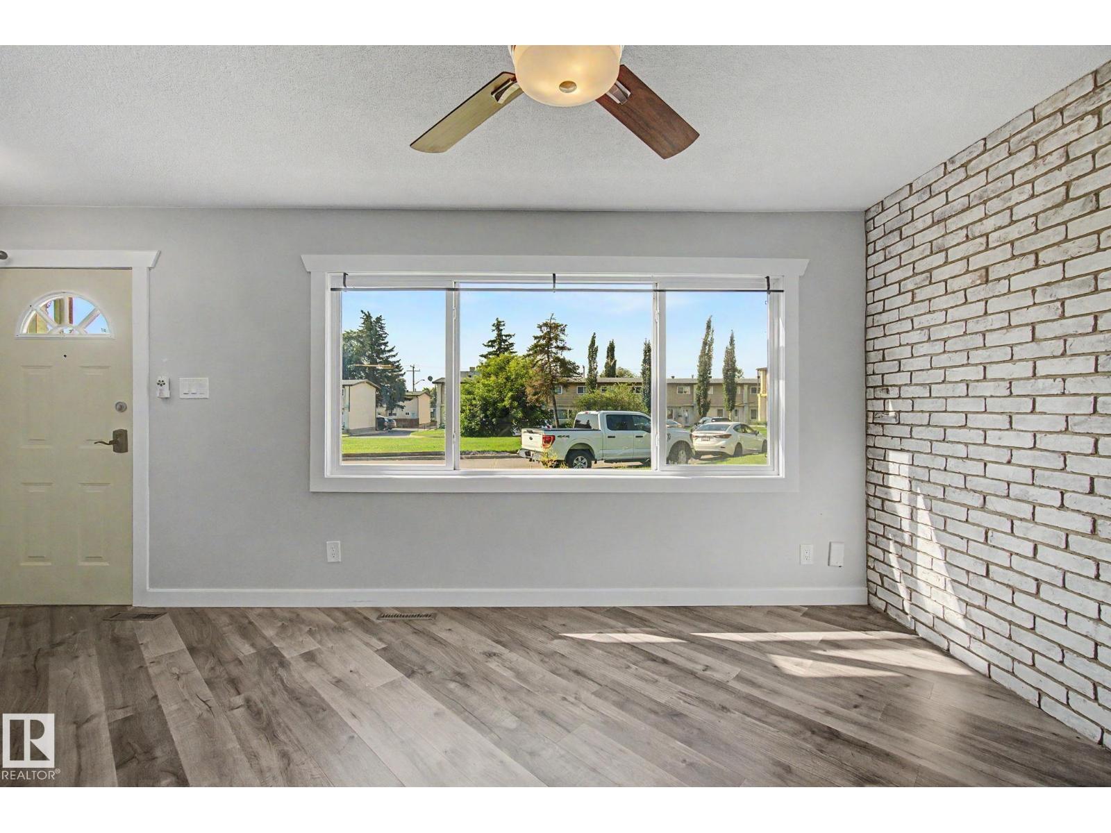 5142 106A ST NW - 9