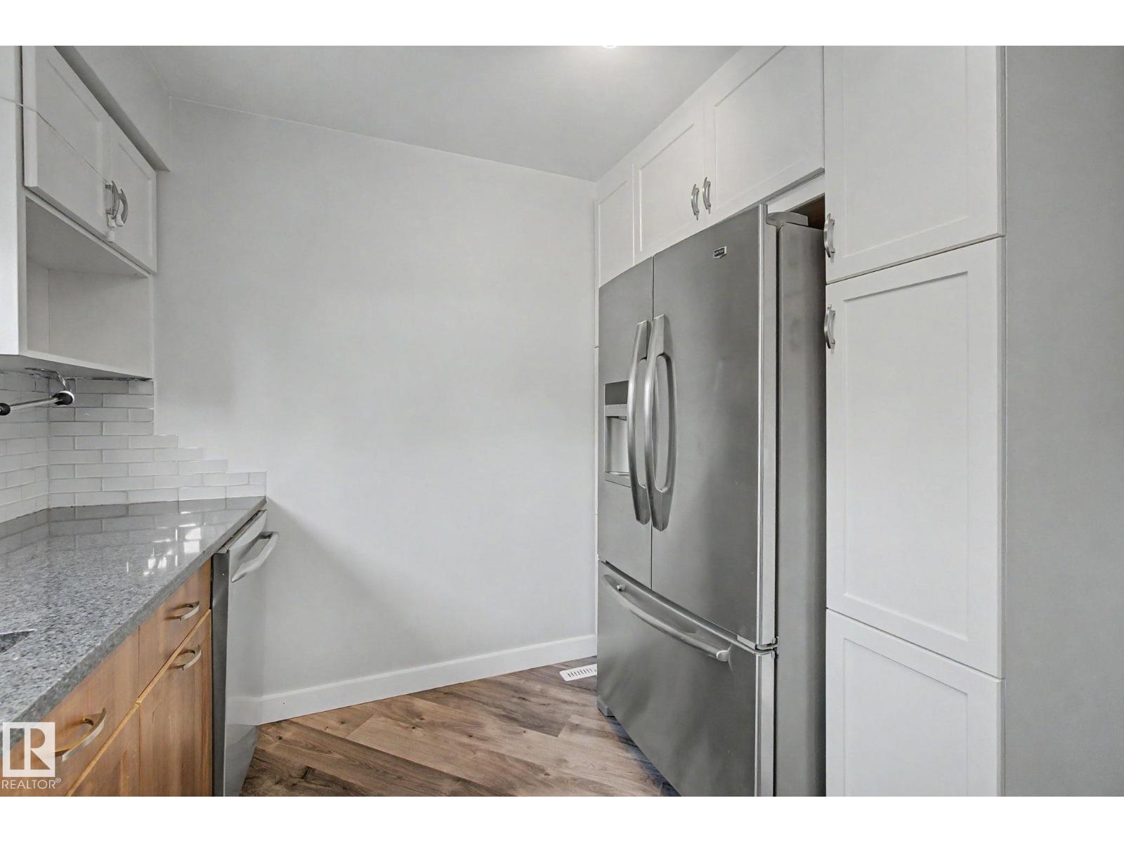 5142 106A ST NW - 17