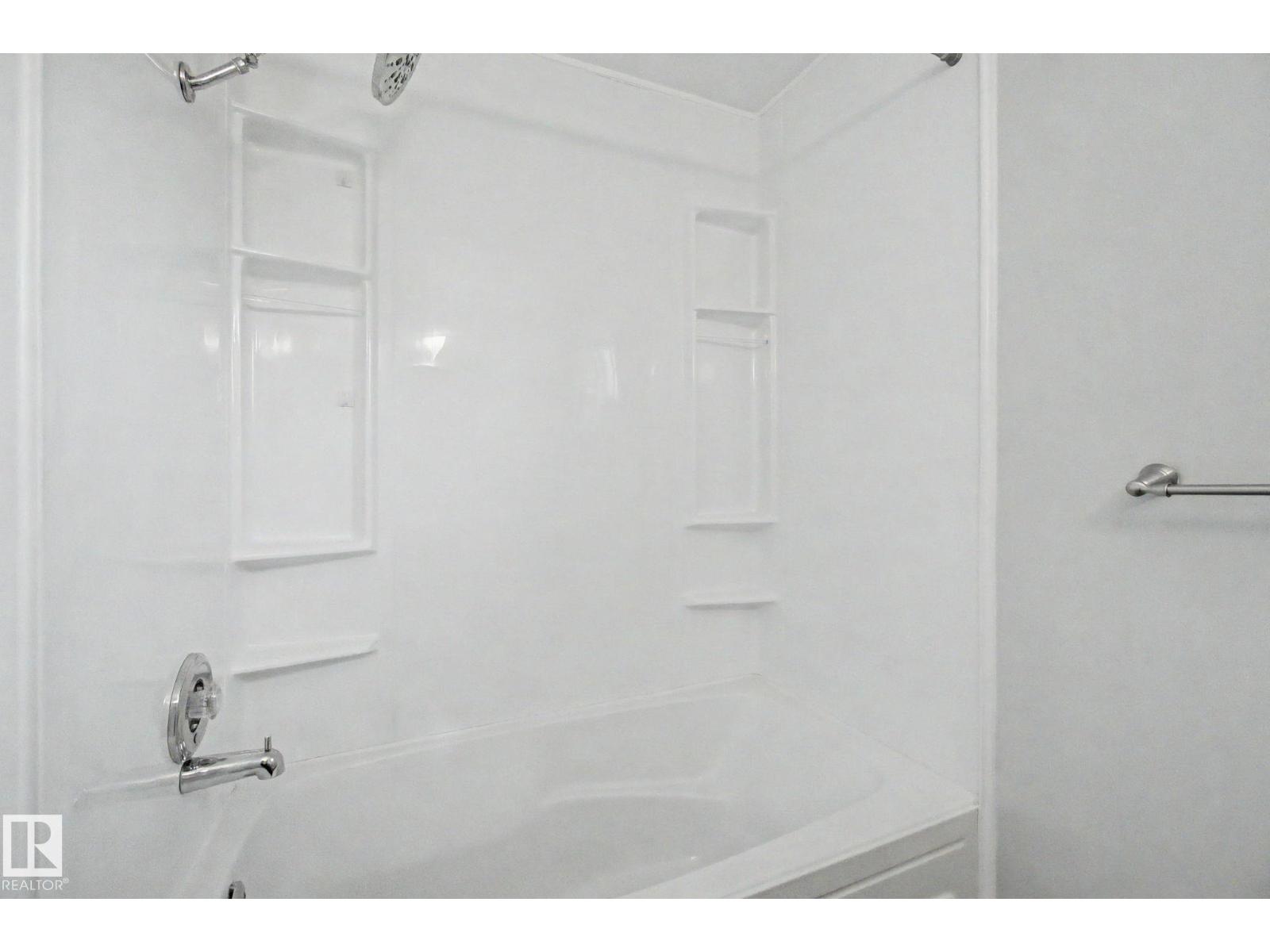 5142 106A ST NW - 28