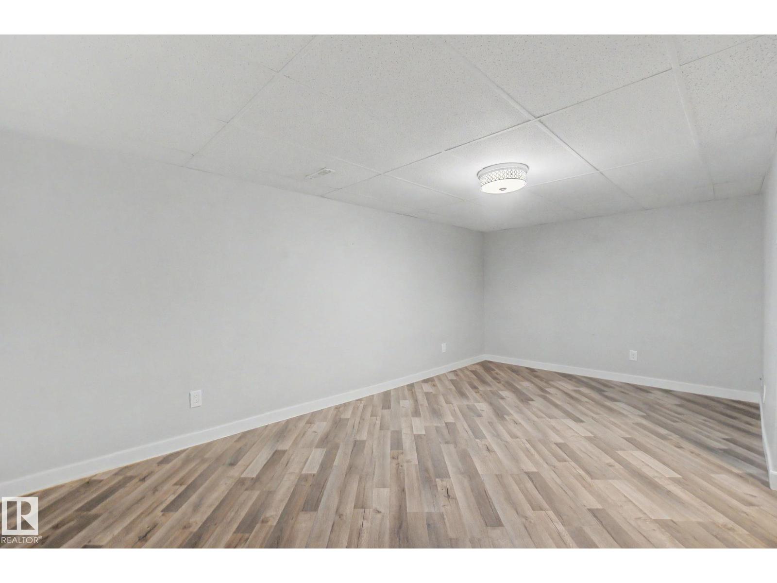5142 106A ST NW - Image 31