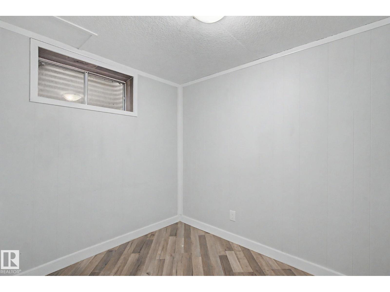 5142 106A ST NW - 35