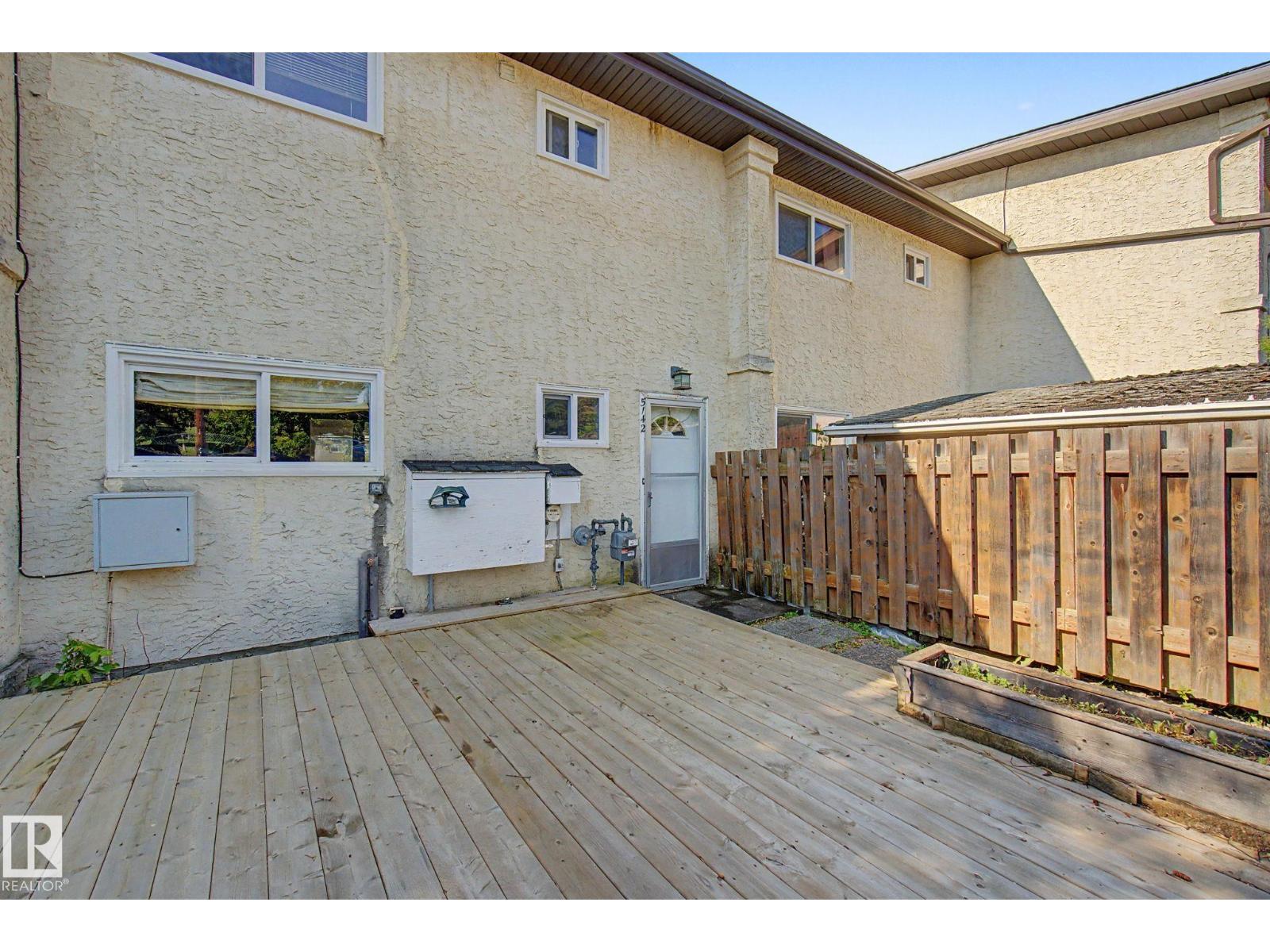 5142 106A ST NW - 44
