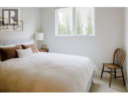 4pc Ensuite bath - 140 Oliver Place, Penticton, BC V2A0H1 Photo 14