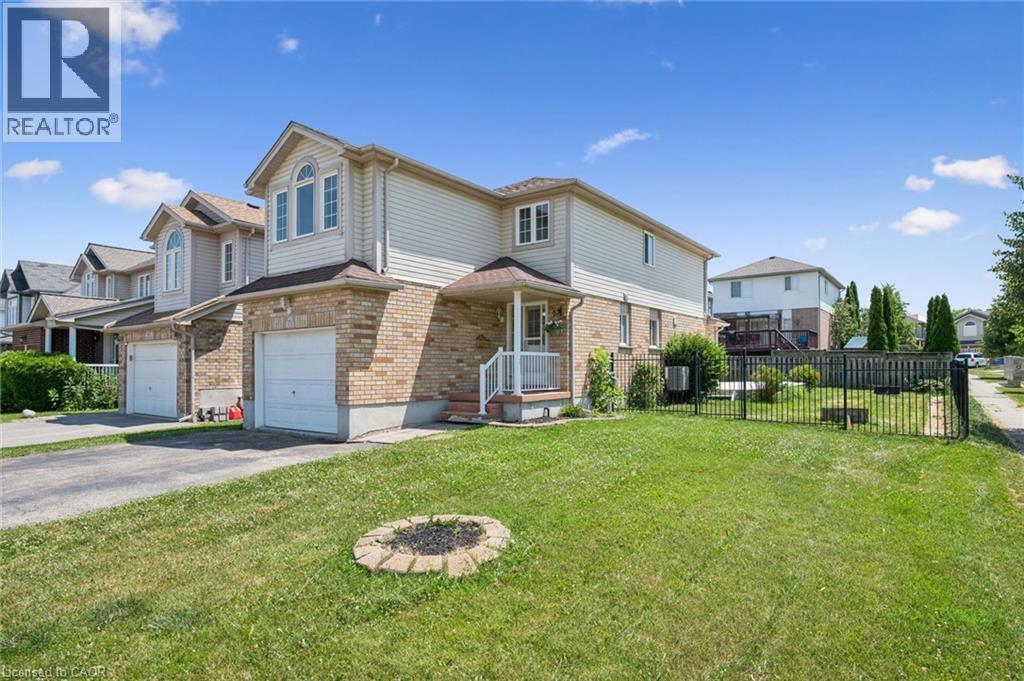 71 PEACH BLOSSOM Crescent - 2
