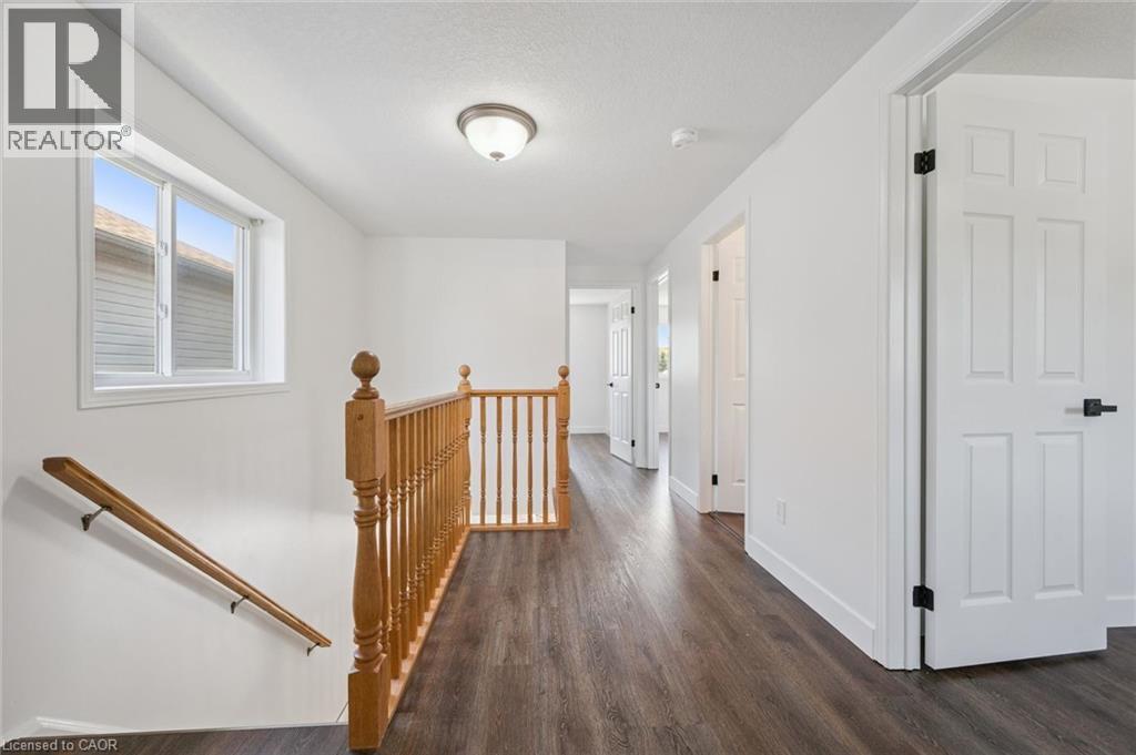 71 PEACH BLOSSOM Crescent - 18
