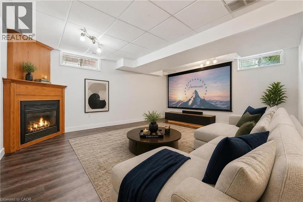 71 PEACH BLOSSOM Crescent - Image 33