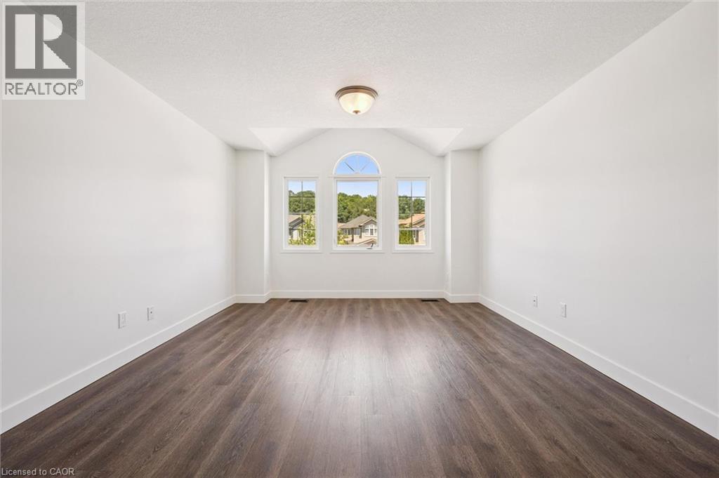71 PEACH BLOSSOM Crescent - Image 20