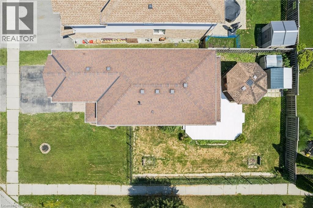 71 PEACH BLOSSOM Crescent - 48