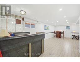 15 Madonna Gardens, Toronto, ON M9L2T5 Photo 21