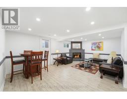 15 Madonna Gardens, Toronto, ON M9L2T5 Photo 22