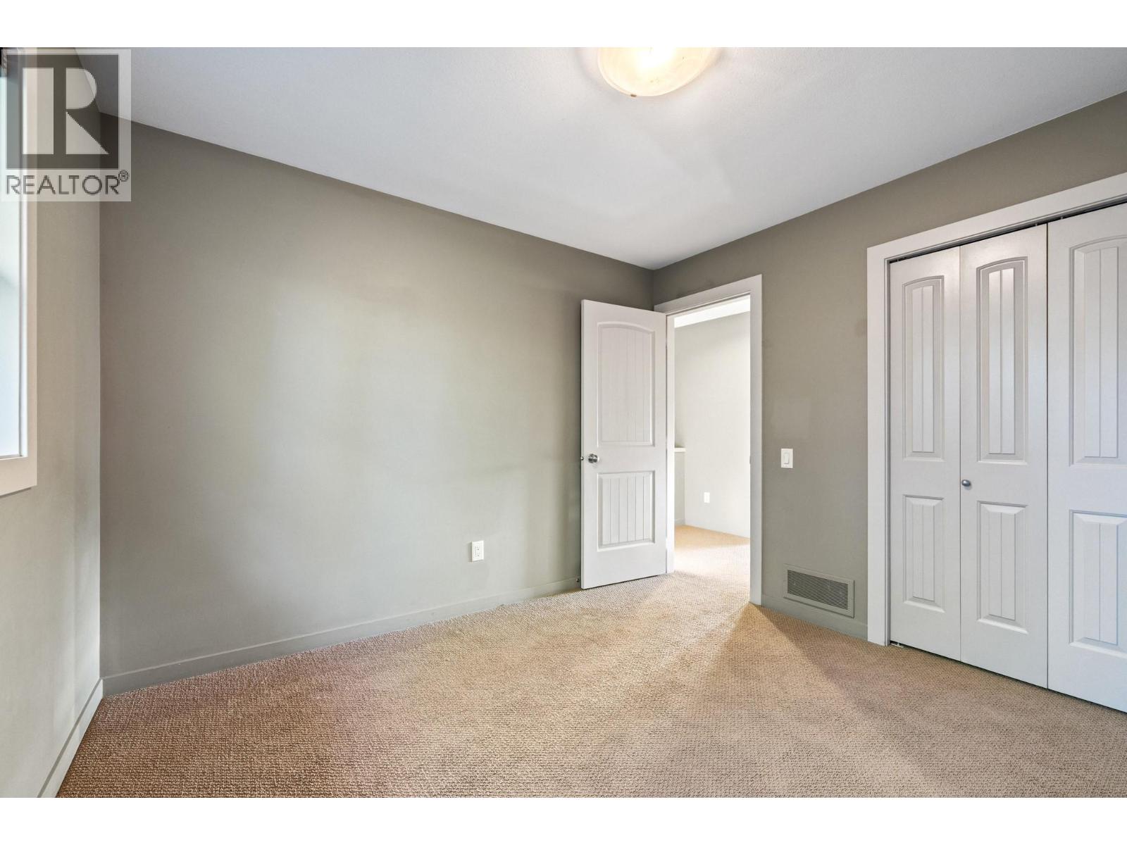 #2 146 McCurdy Road - 7