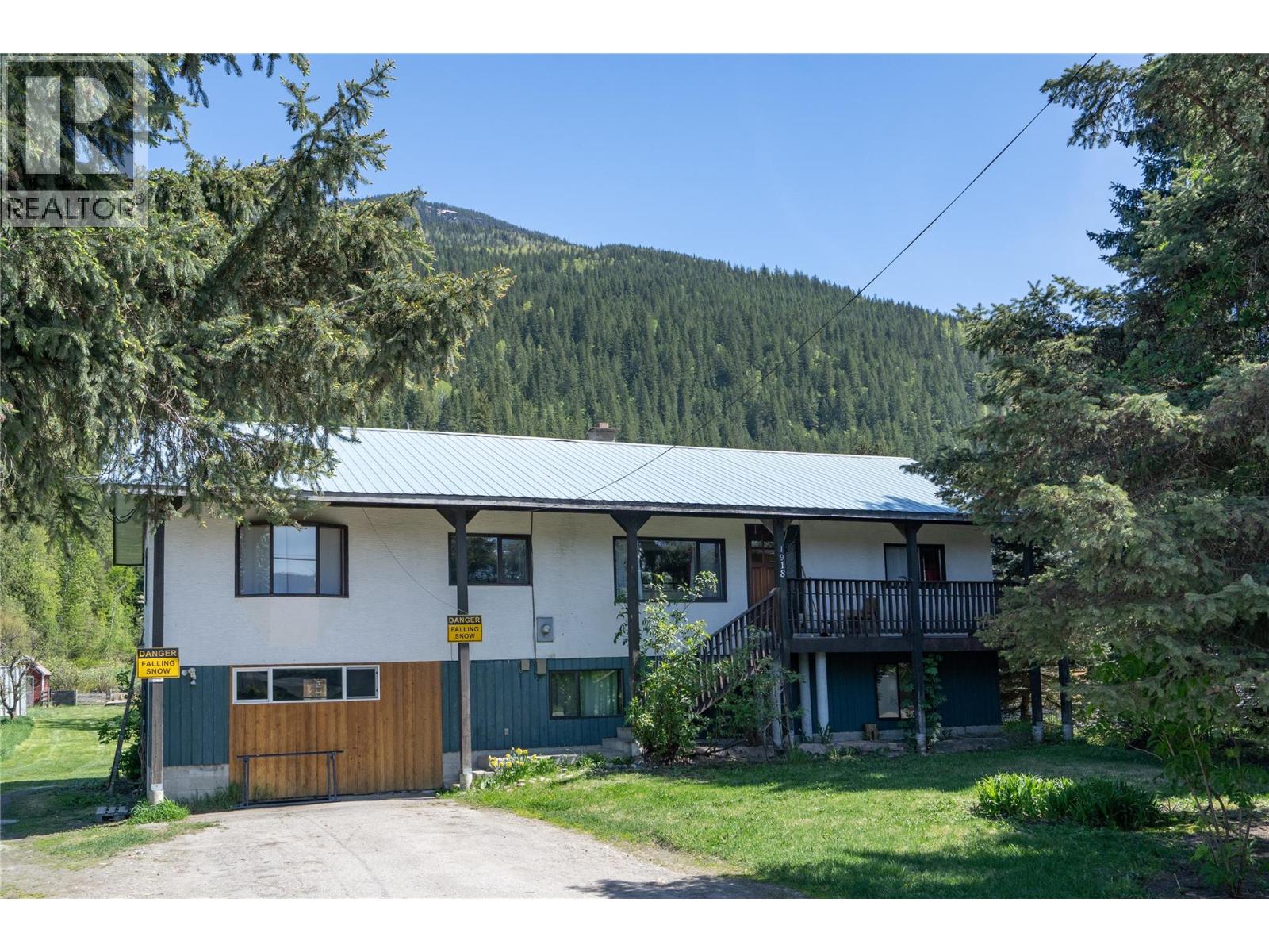1918 Camozzi Road - 1
