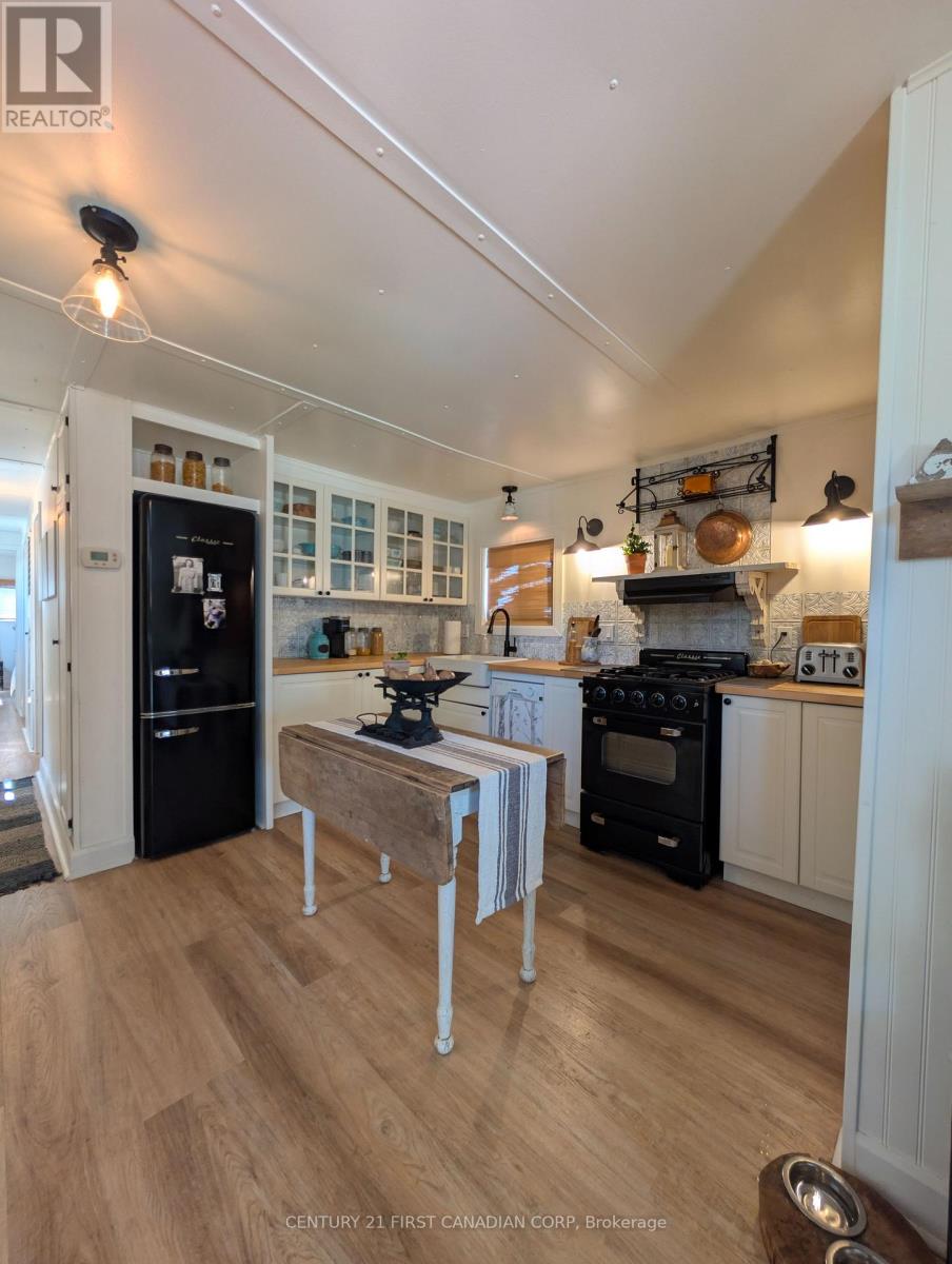 28- 79681 BLUEWATER HIGHWAY - 13