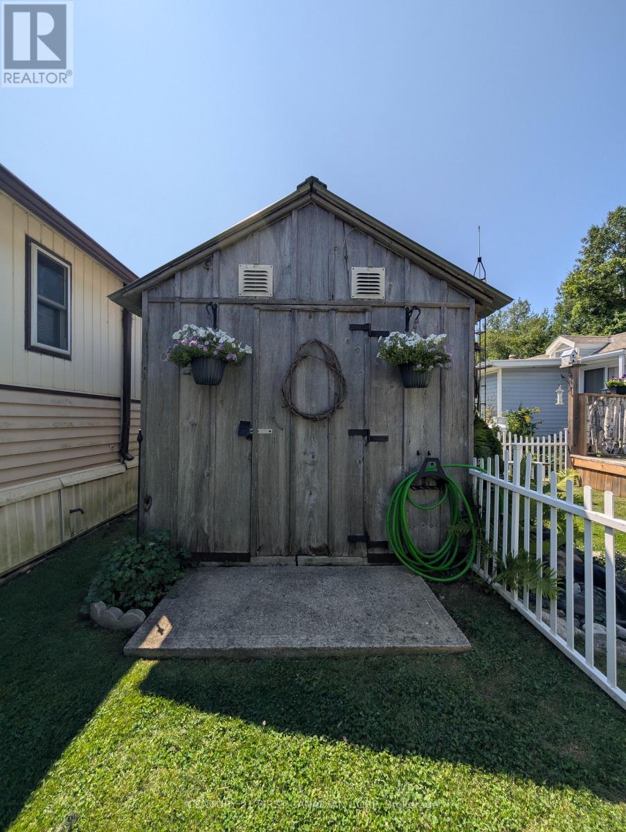 28- 79681 BLUEWATER HIGHWAY - Image 37