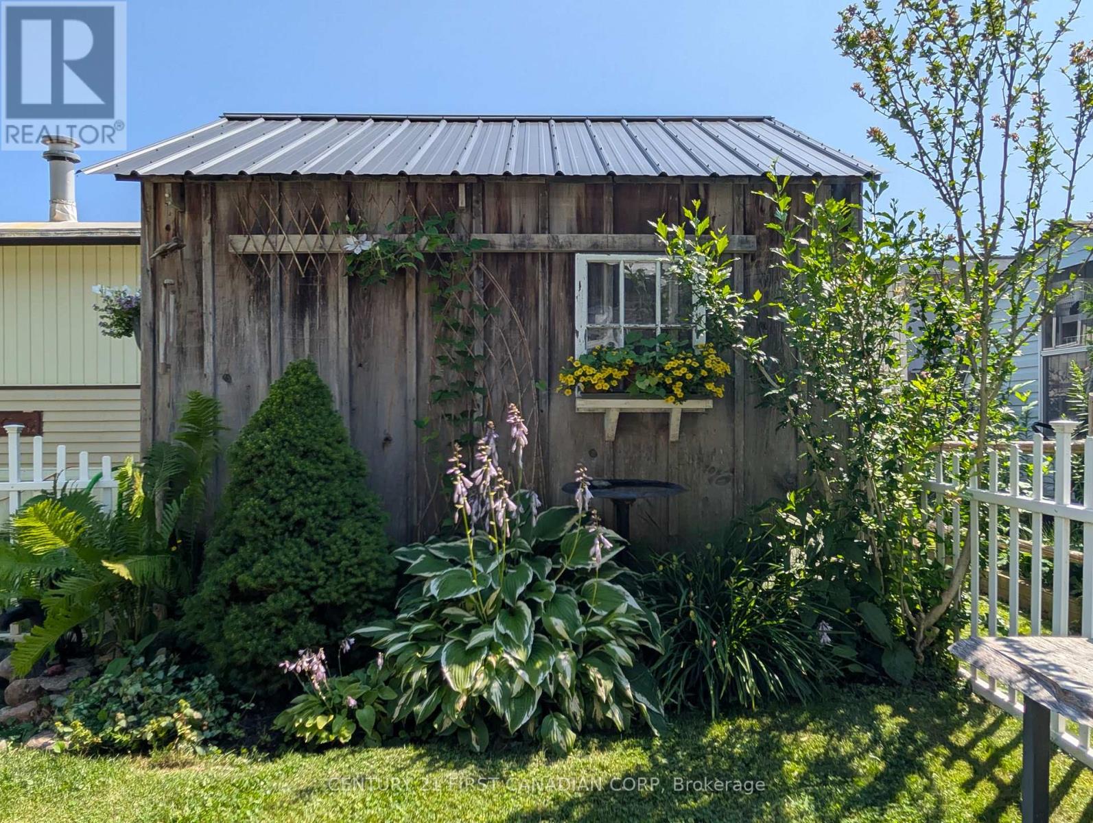 28- 79681 BLUEWATER HIGHWAY - 38