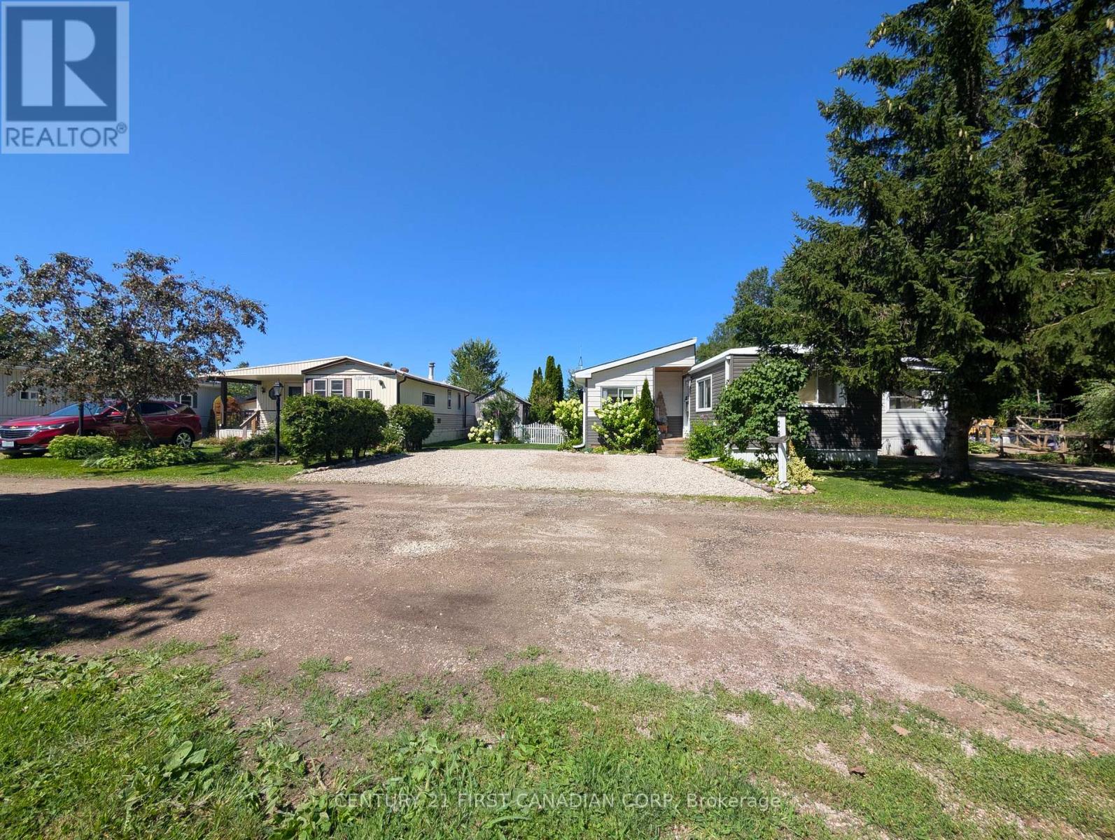 28- 79681 BLUEWATER HIGHWAY - Image 44