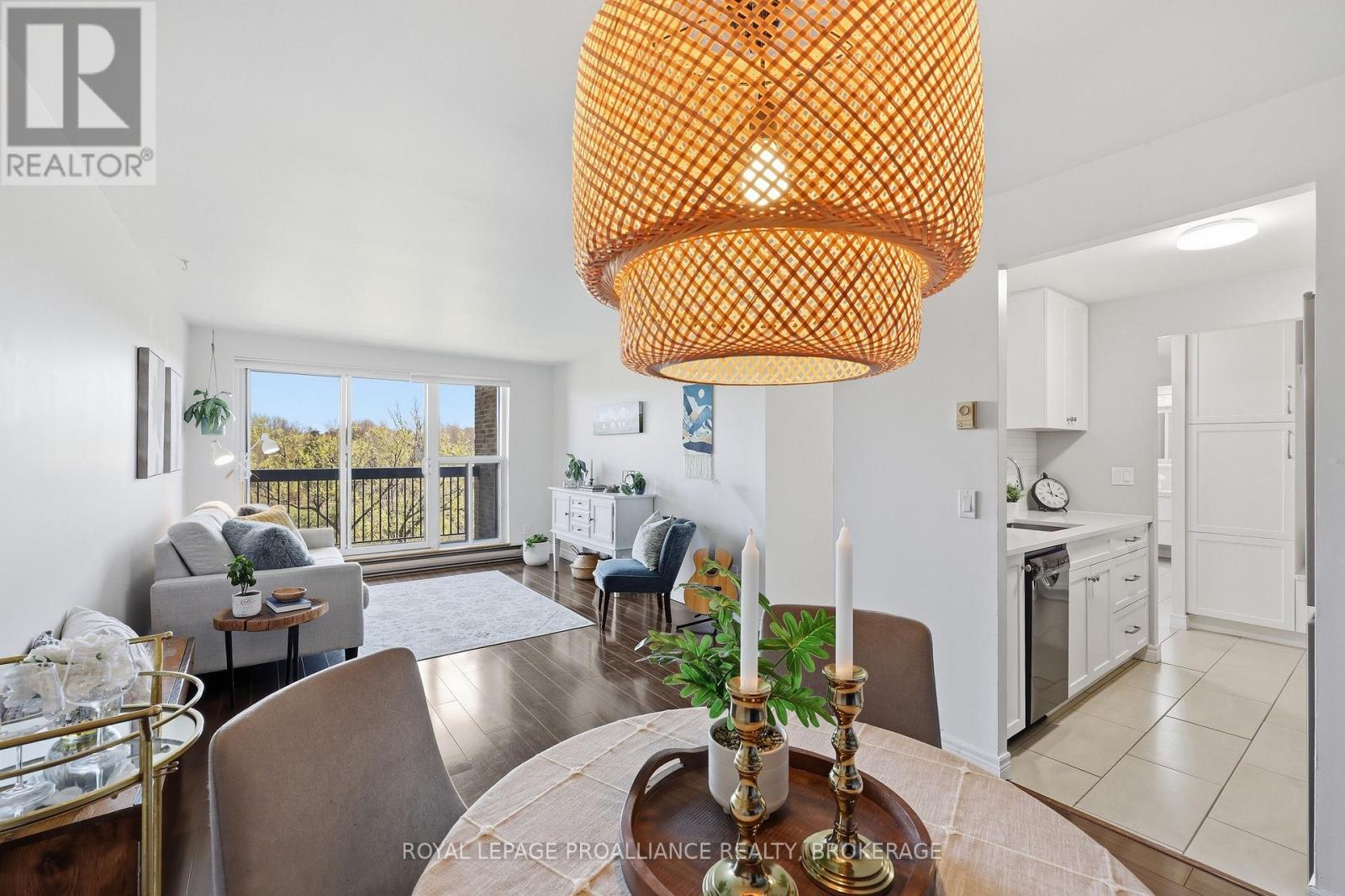 #609 358 QUEEN MARY ROAD - Image 18