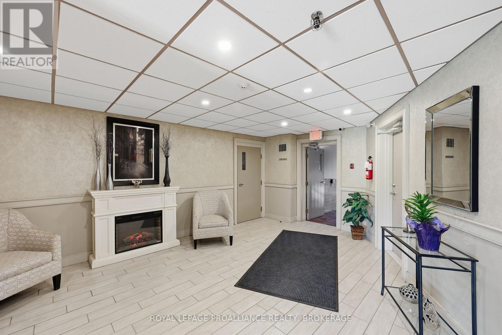 #609 358 QUEEN MARY ROAD - Image 6