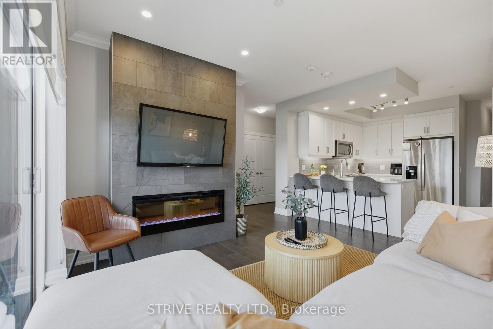 #1014 1878 GORDON STREET - 14