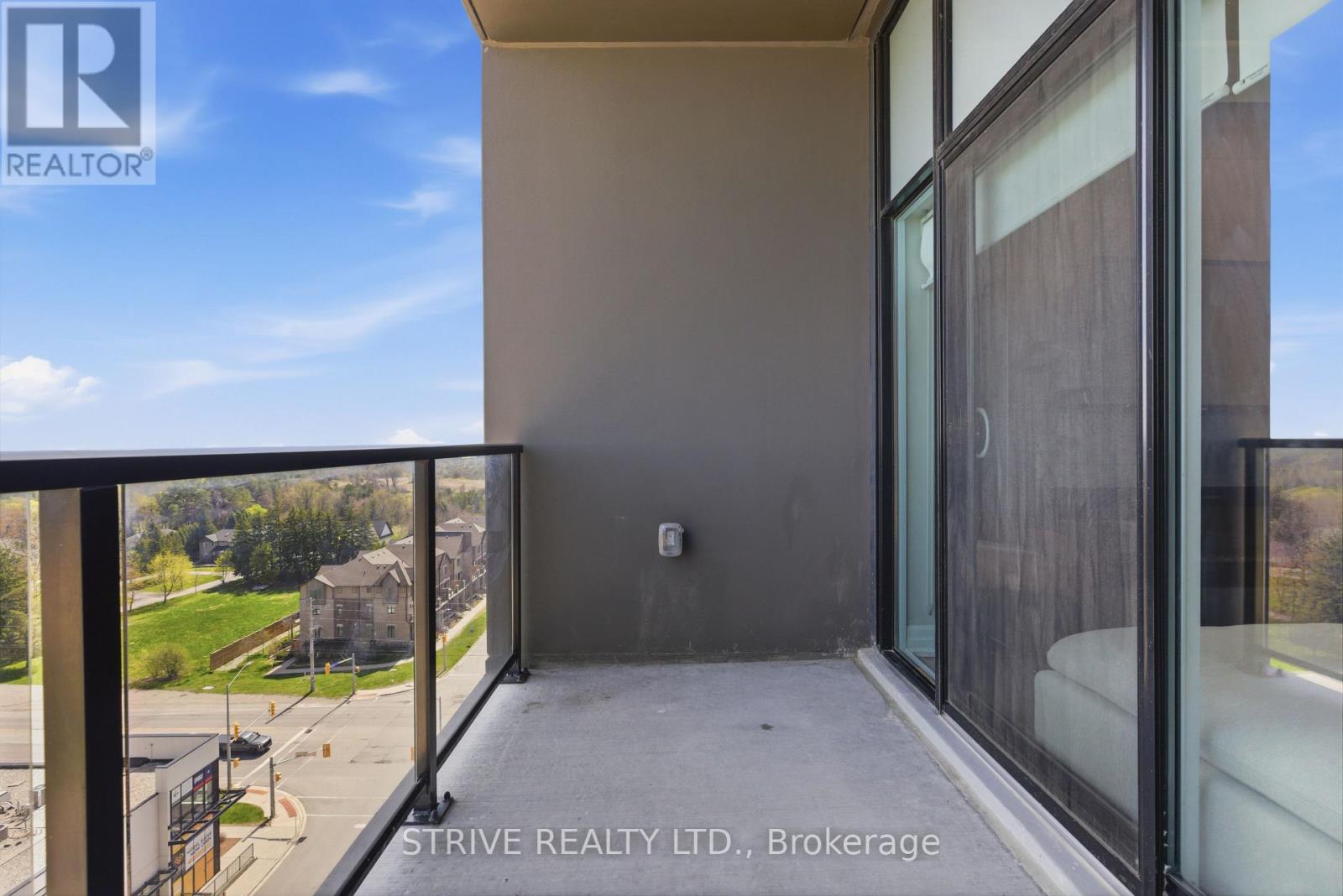 #1014 1878 GORDON STREET - Image 32