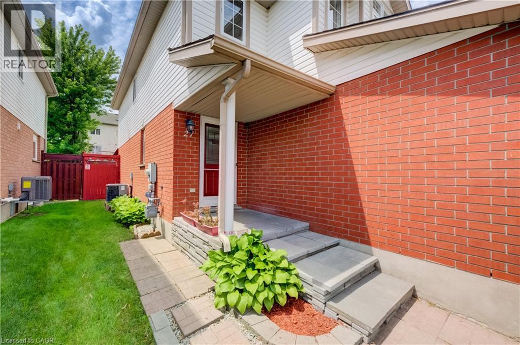 27 BRIDLEWREATH Street - 2