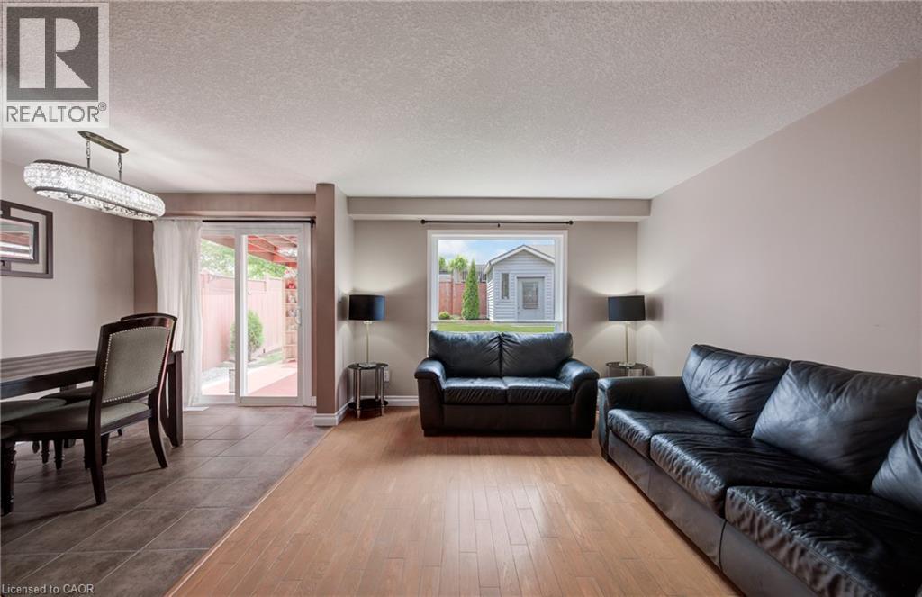 27 BRIDLEWREATH Street - Image 12