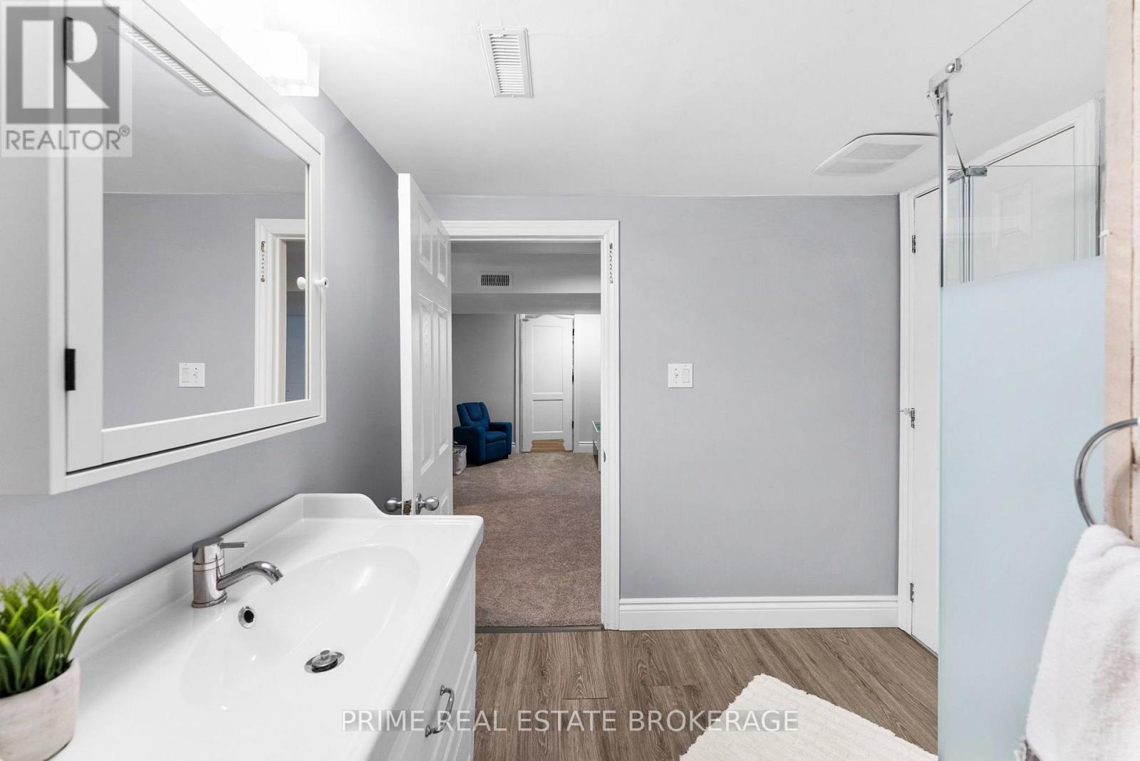 65 DAVID STREET - Image 31