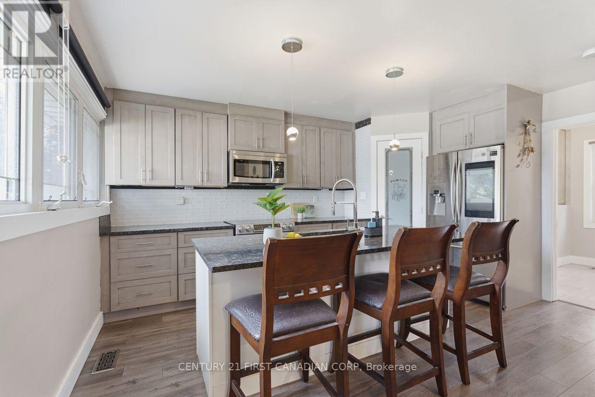 28 TWEEDSMUIR AVENUE - Image 14