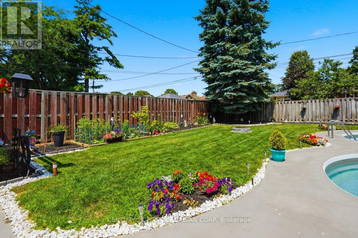 28 TWEEDSMUIR AVENUE - Image 38