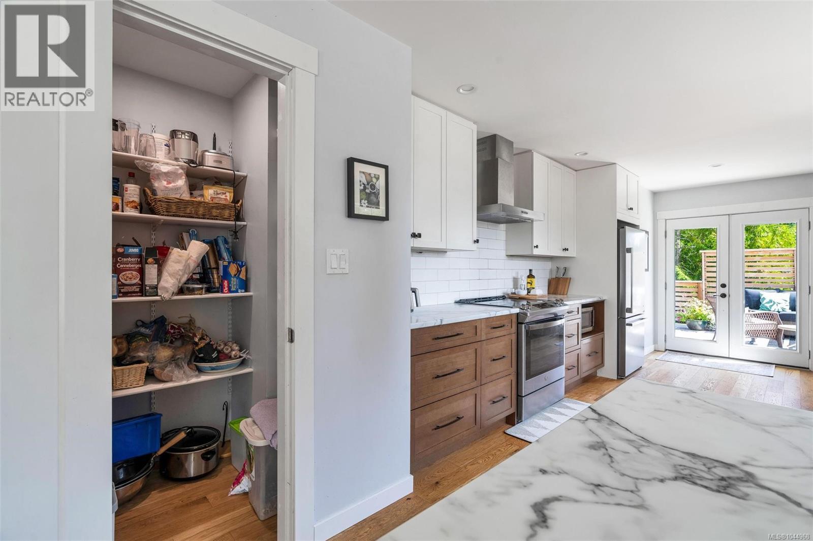 1127 Stuart Cres - Image 16