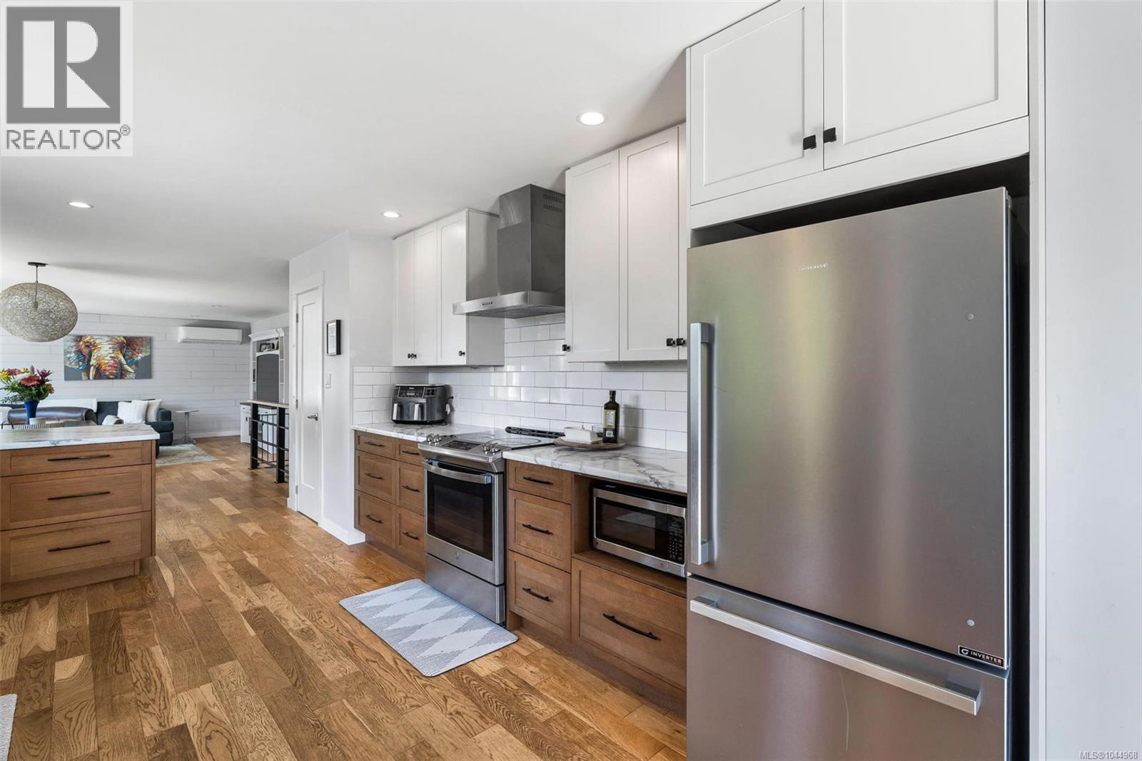 1127 Stuart Cres - 19