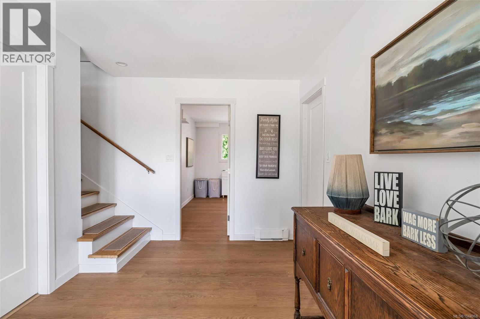 1127 Stuart Cres - Image 36