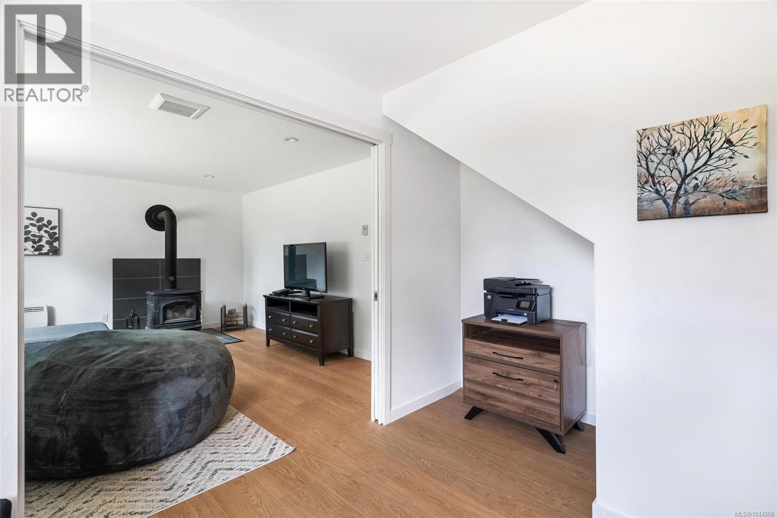 1127 Stuart Cres - 39