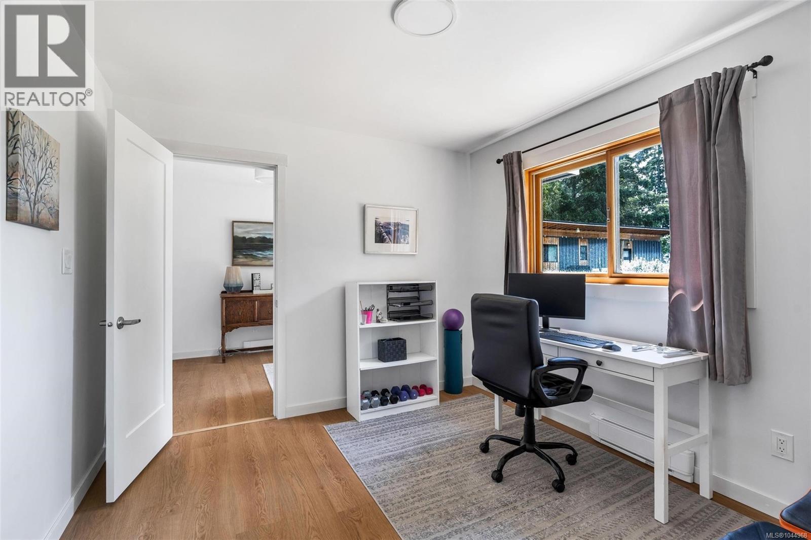 1127 Stuart Cres - 41