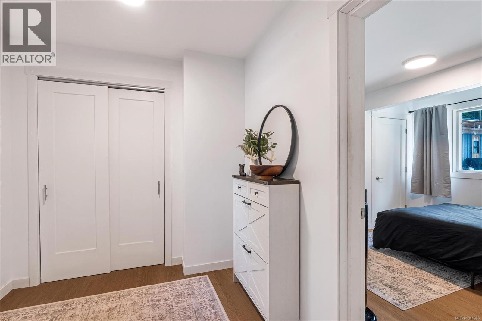 1127 Stuart Cres - Image 42