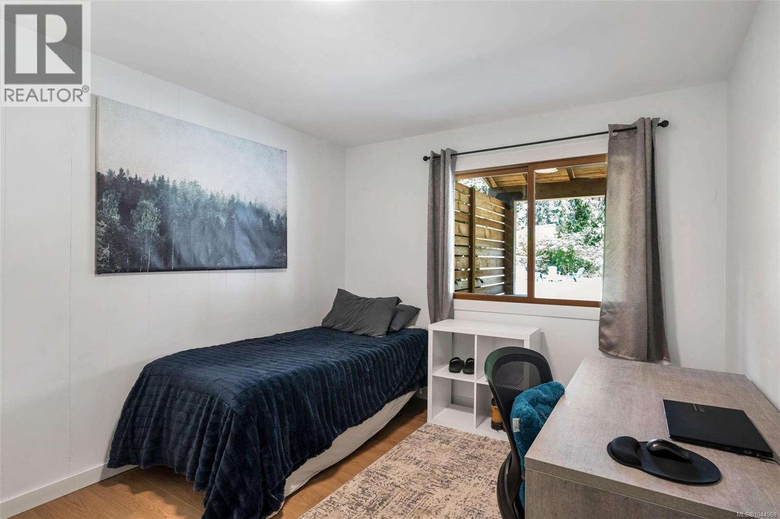 1127 Stuart Cres - Image 45