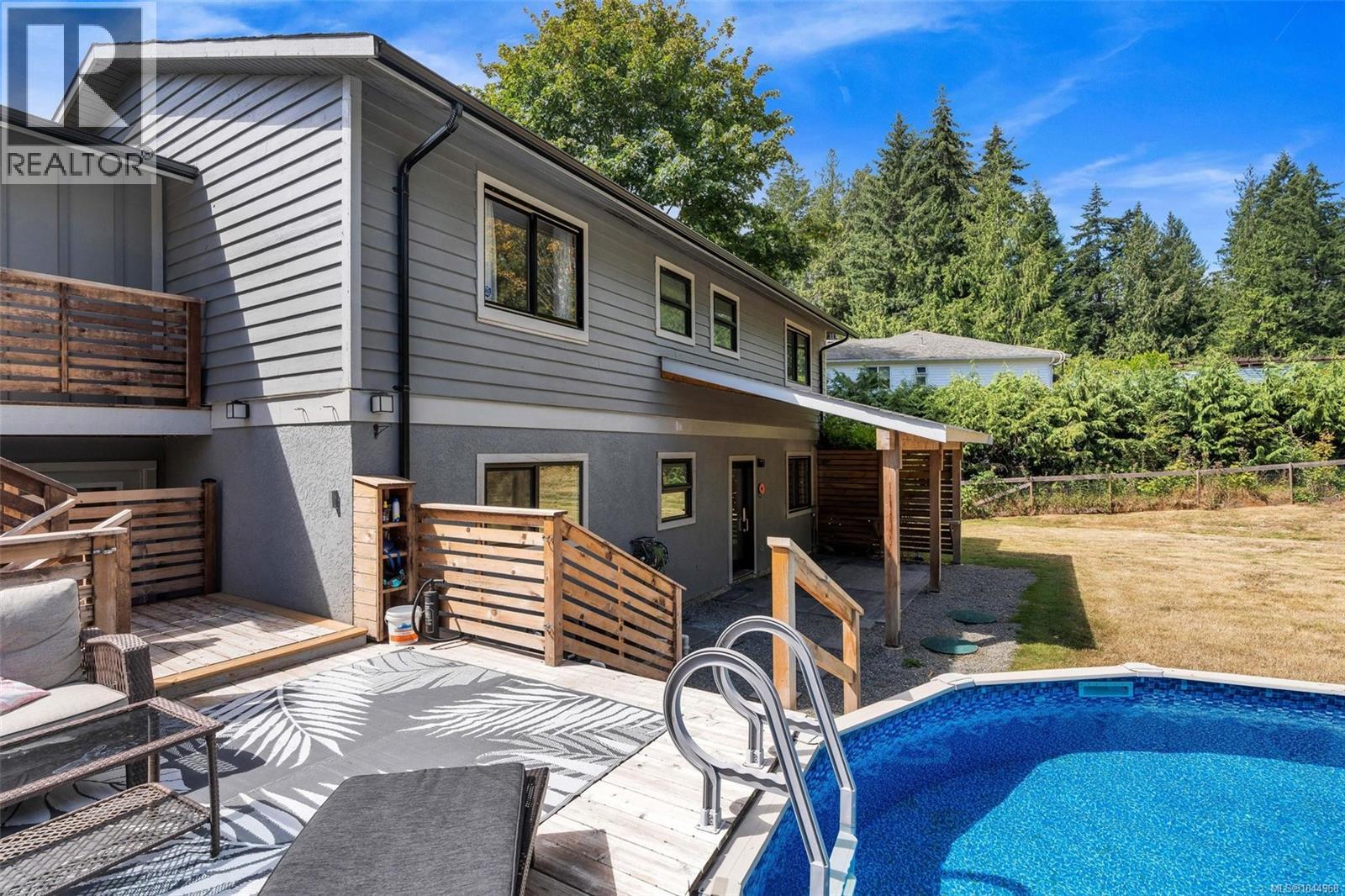 1127 Stuart Cres - Image 57