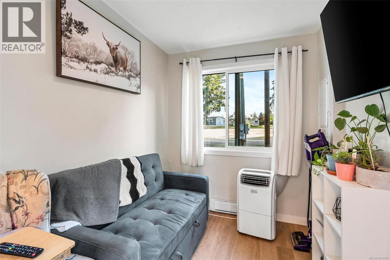 1127 Stuart Cres - Image 68