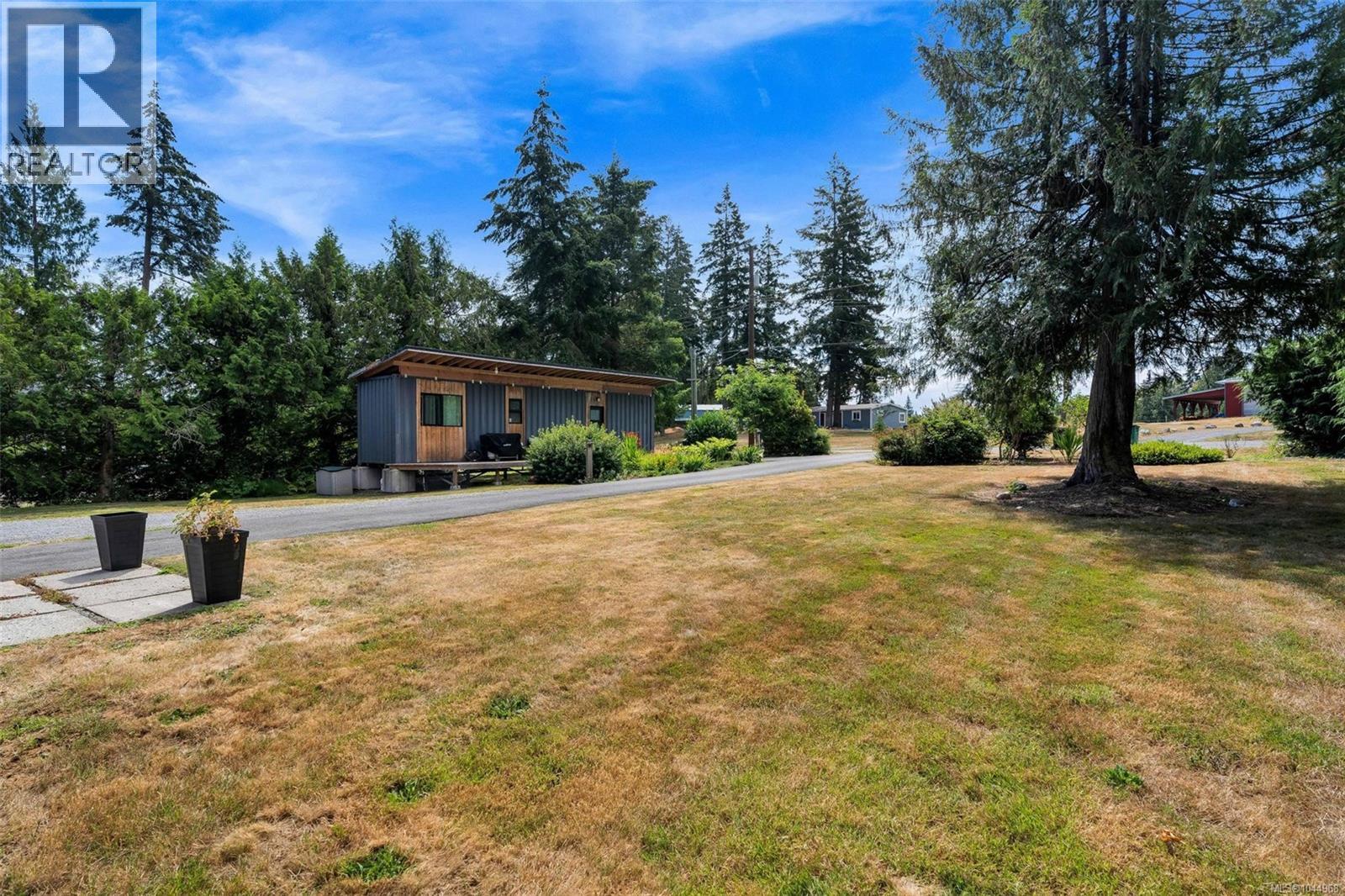 1127 Stuart Cres - 76