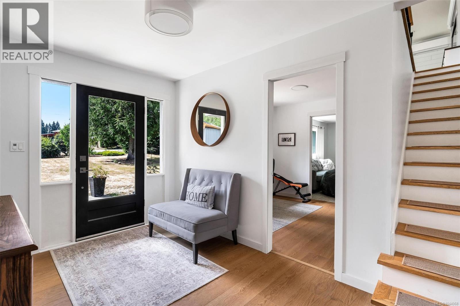 1127 Stuart Cres - 9