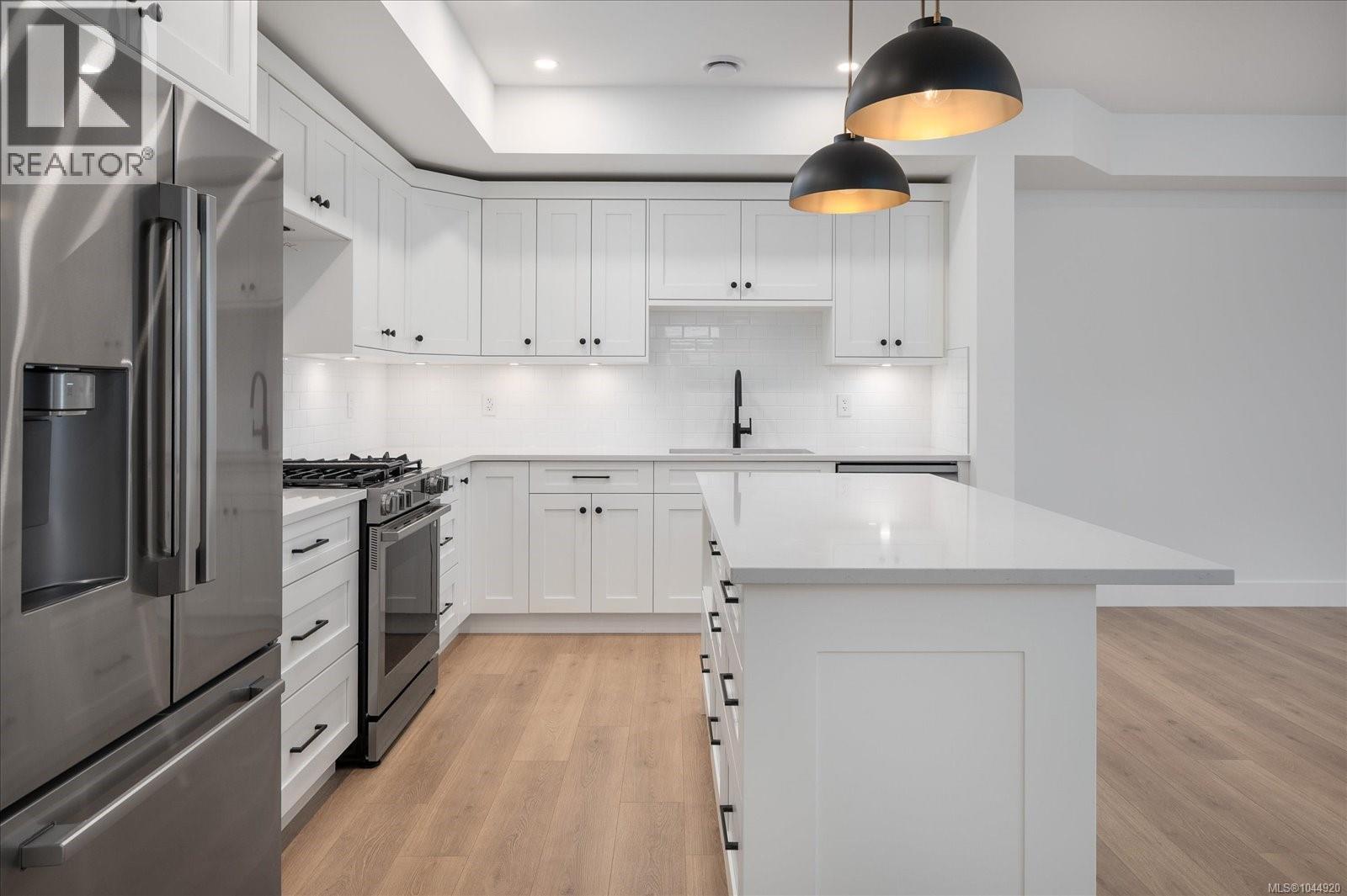 3802 Marjorie Way - 12