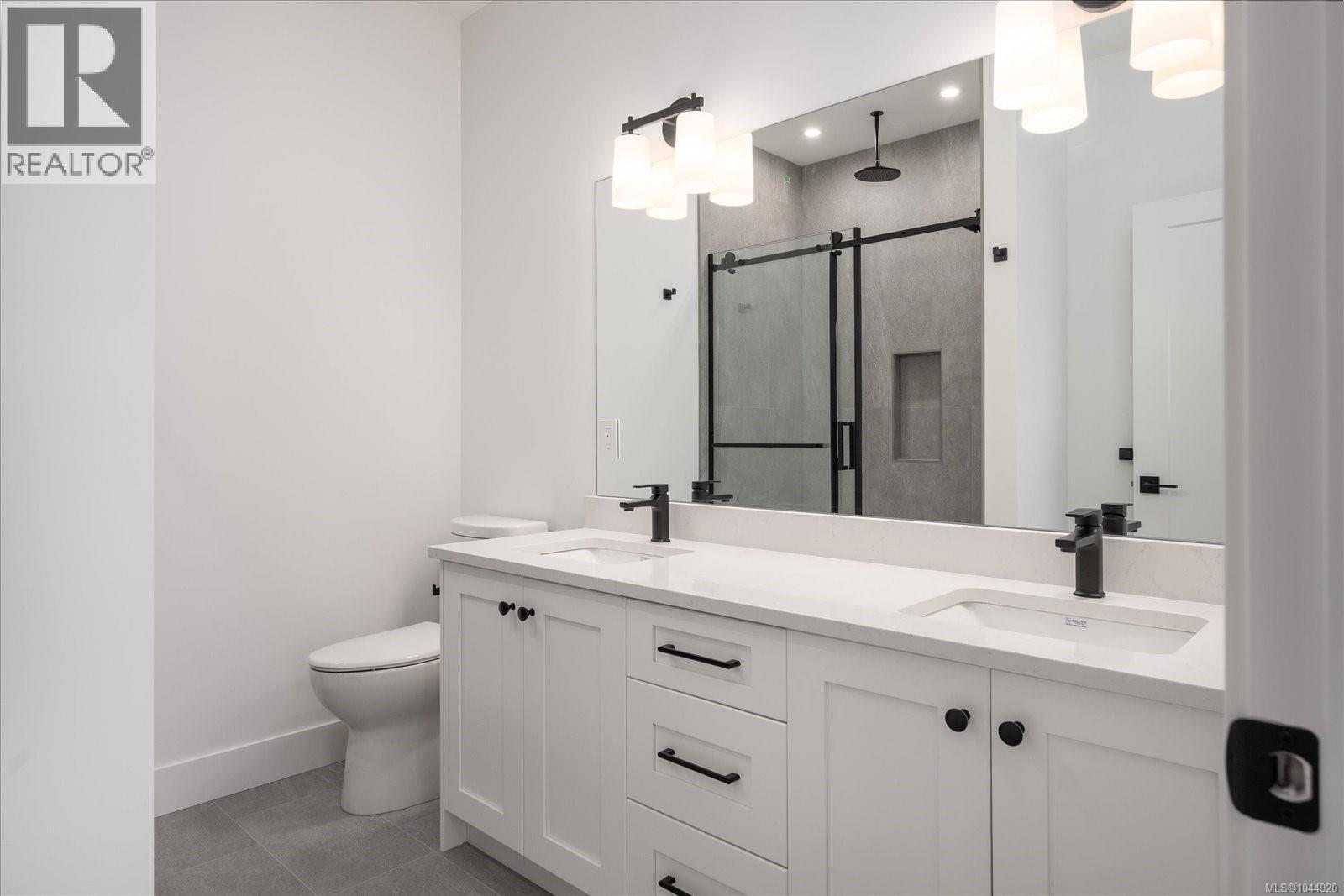 3802 Marjorie Way - 22